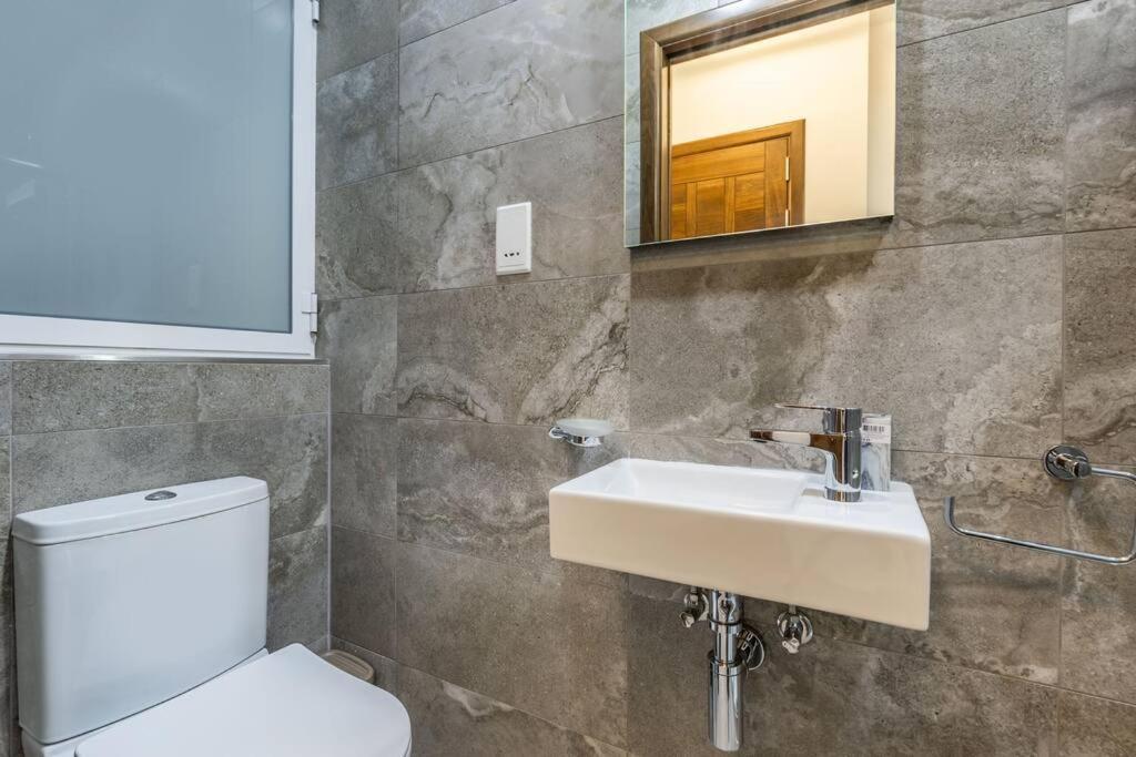 Nocturnal Elegance Apartment By Solea Sliema Esterno foto